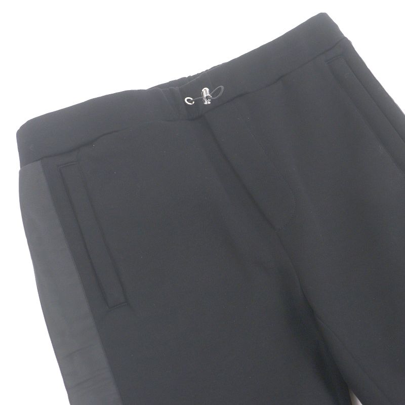 Prada Ujp112 Sideline Triangle Logo Triangle Plate Sweatpants Jogger Pants