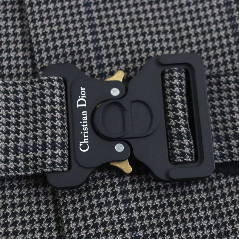 DIOR Homme 293c381b5637 100% Wool Staggered Pattern CD Buckle Belt Winged Coat