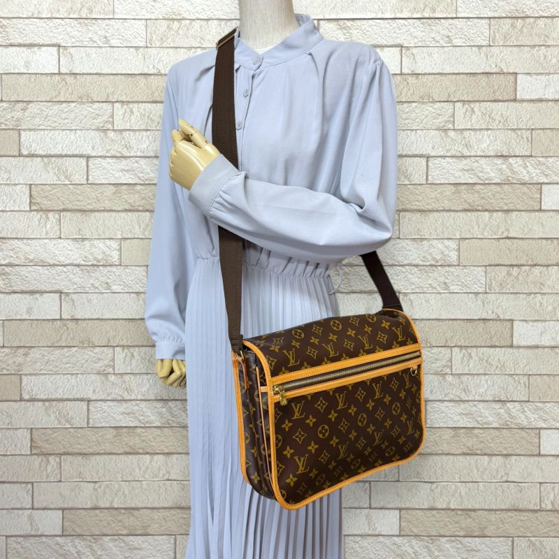 Louis Vuitton Messenger Vosfort GM Monogram Shoulder Bag Monogram Canvas M40105