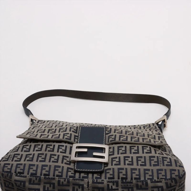 Fendi Zucchino Mamma Bucket Leather One Shoulder Bag Shoulder Hand Genuine