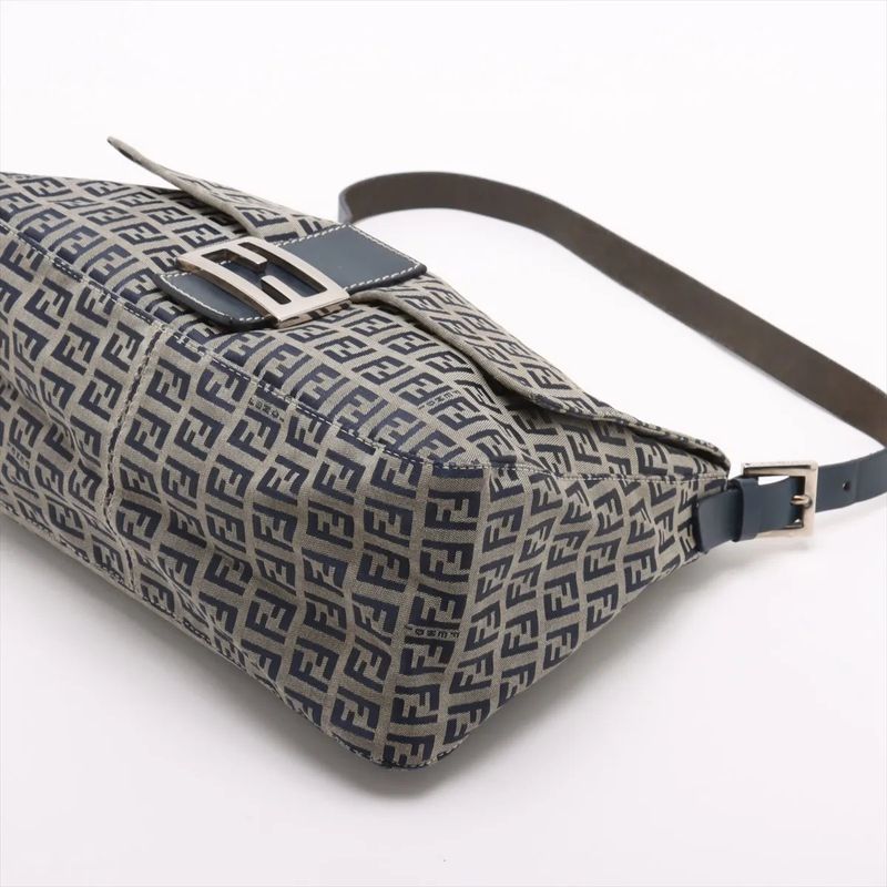 Fendi Zucchino Mamma Bucket Leather One Shoulder Bag Shoulder Hand Genuine