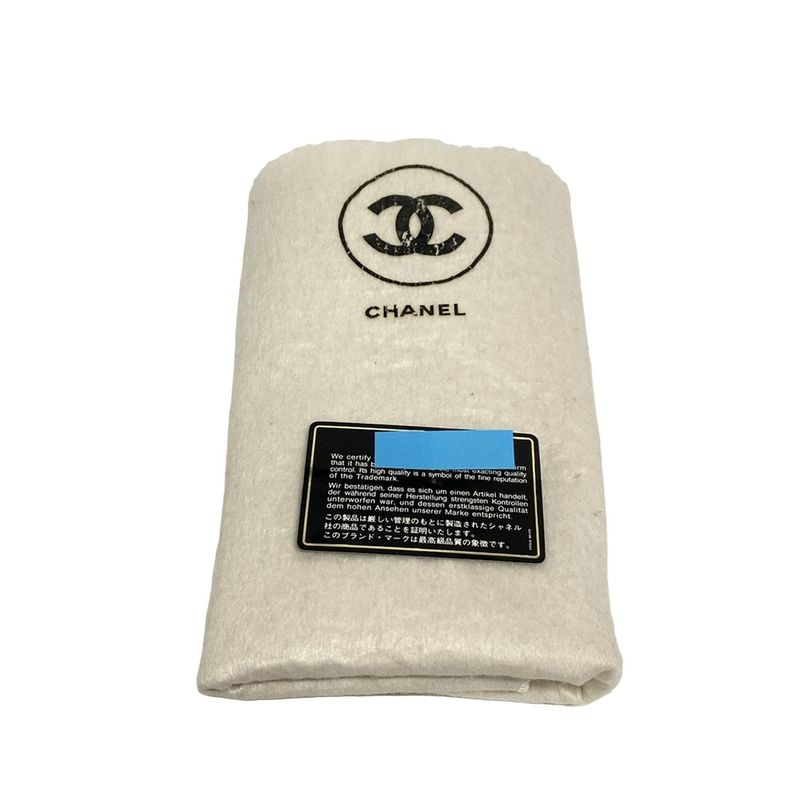 Chanel Handbag Matelasse Black And White Chain Handle Gold Hardware Leather