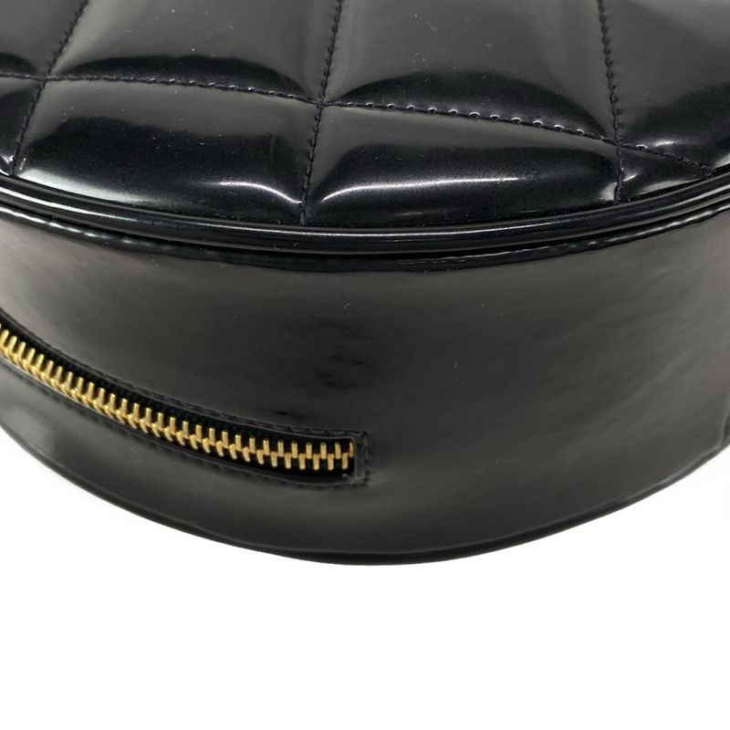 Chanel Handbag Matelasse Black And White Chain Handle Gold Hardware Leather