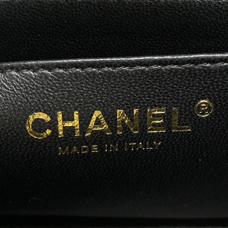 Chanel Shoulder Bag Mini Matelasse A35200 Black Metal Serial Plate Chain