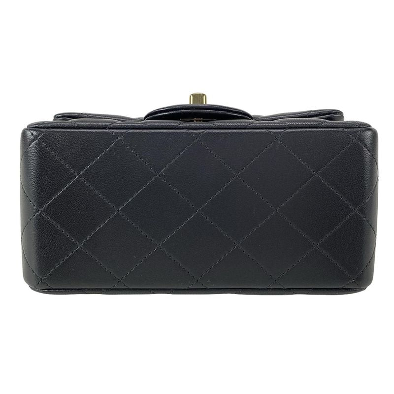 Chanel Shoulder Bag Mini Matelasse A35200 Black Metal Serial Plate Chain