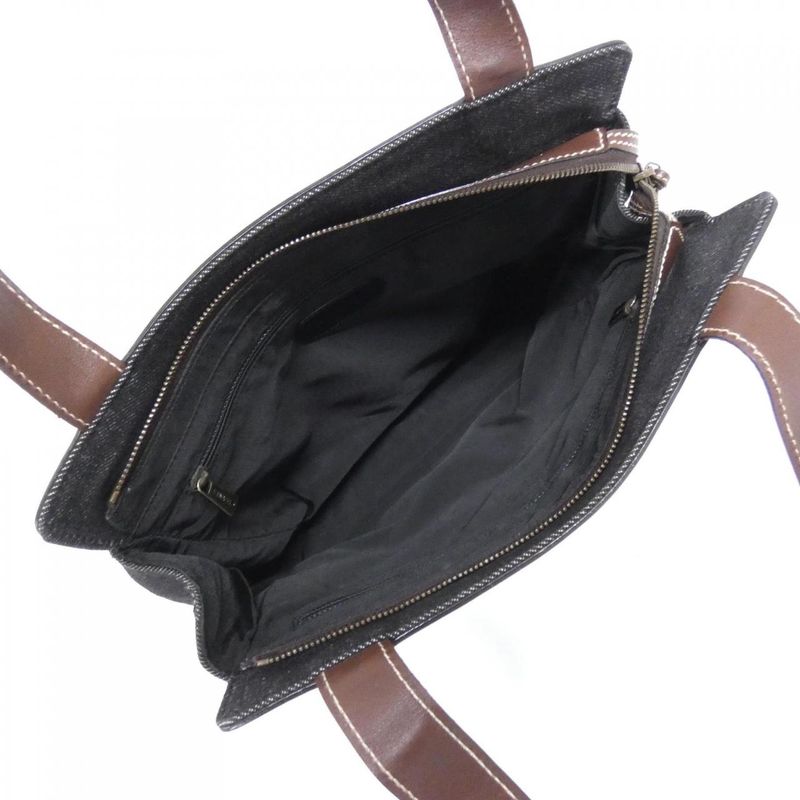 Chanel 14620 Shoulder Bag