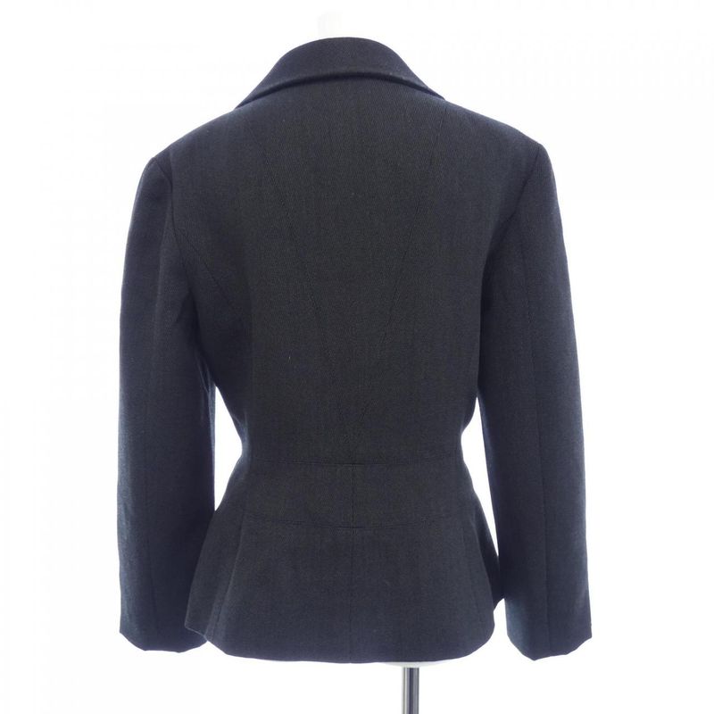 Chanel P14457v08171 99A Jacket