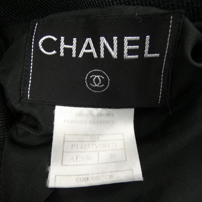 Chanel P14457v08171 99A Jacket