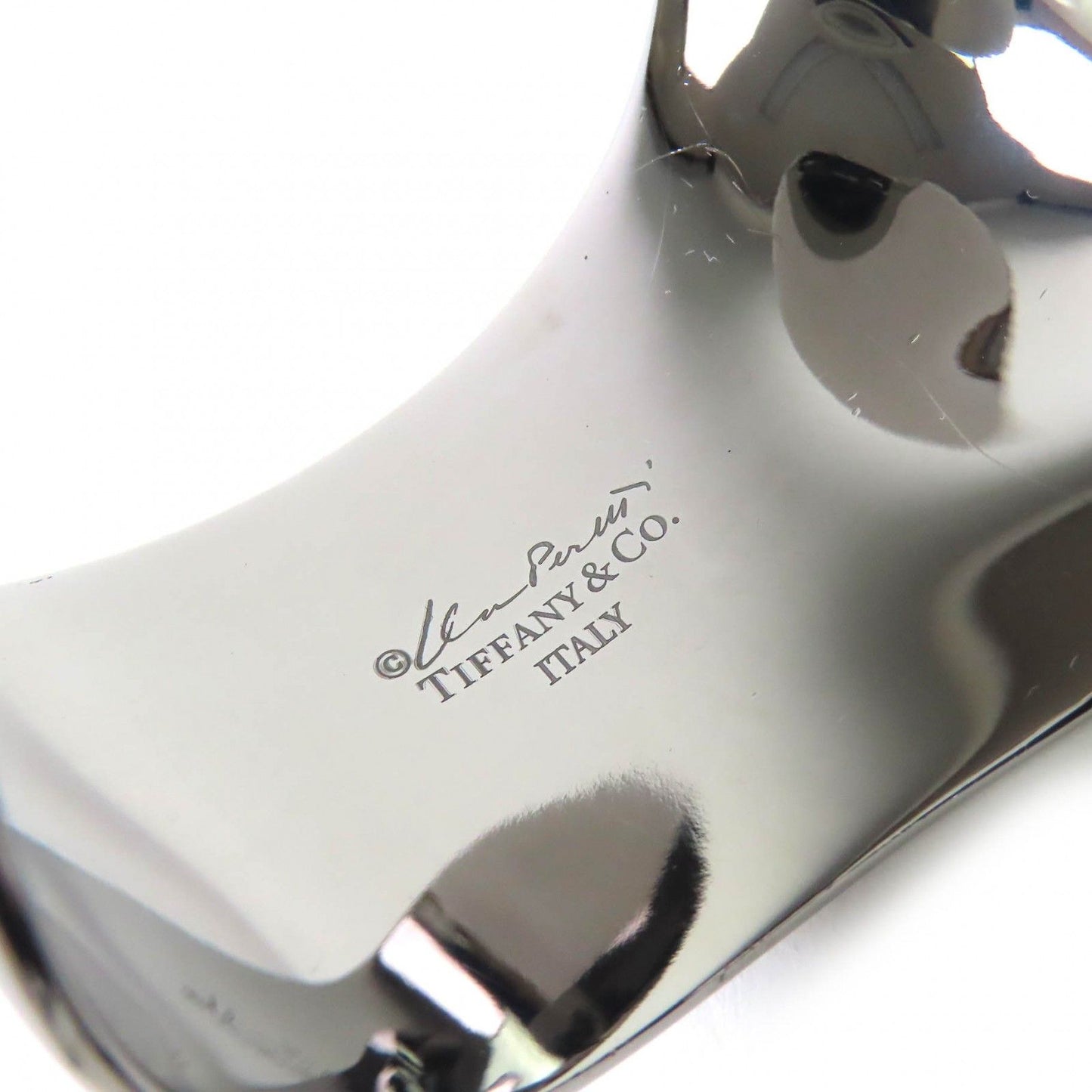 Excellent Condition Tiffany & Co Tiffany Elsa Peretti Bone Cuff Bangle