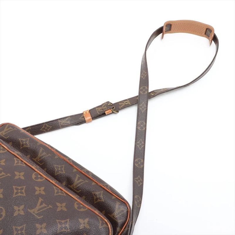 Louis Vuitton Monogram M45244 Leather Shoulder Bag Crossbody Brown Tote Women's