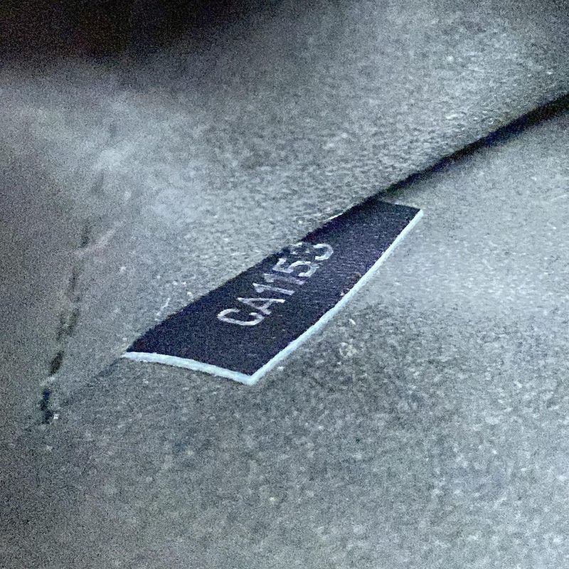 Louis Vuitton Epi Neverfull MM M40932 Noir Black Leather Tote Bag