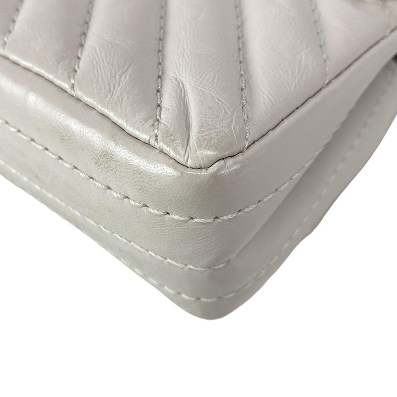 Chanel Shoulder Bag 2.555 V-stitch (chevron) Pink Chain Shoulder Gold Hardware