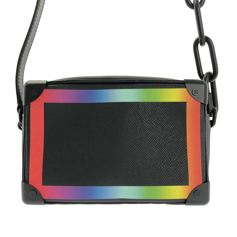 Louis Vuitton M30351 Taiga Soft Trunk Leather Chain Shoulder Bag - Black - Women