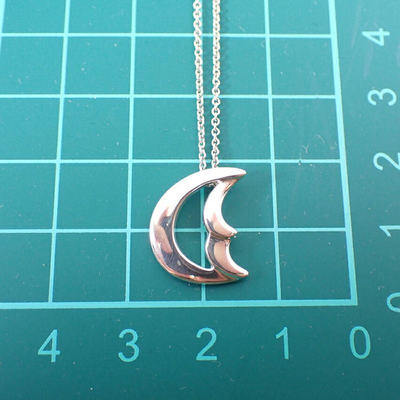 Tiffany & Co 925 Cles Saint Moon Pendant Necklace j105-8