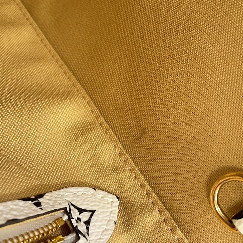 Louis Vuitton Tote Monogram Giant Neverfull MM Pouch Khaki Beige White
