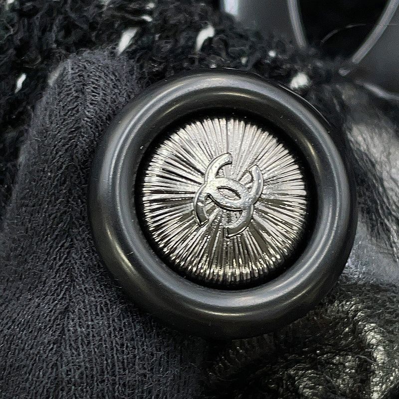 Chanel Coat Tweed 38 Black