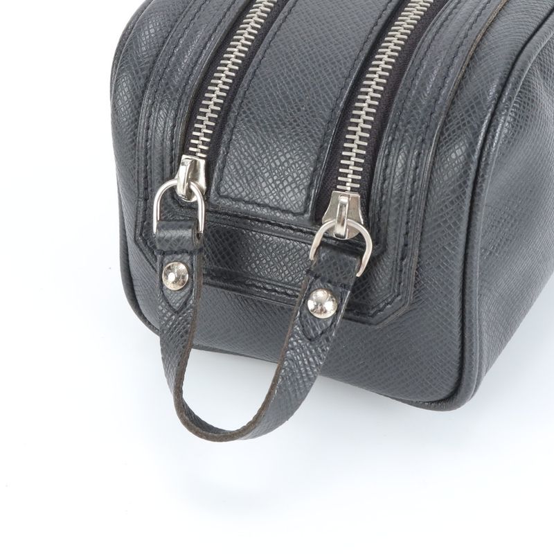 Extreme Louis Vuitton Taiga Trousse Ivan Ardoise M32492 Leather Second Bag