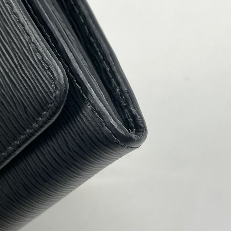 Prada Logo Chain Wallet Long Leather Nero (Black) Women