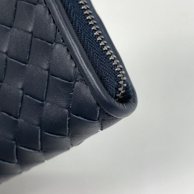 Bottega Veneta Veneta Intrecciato Round Zipper Round Zip Long Wallet Leather