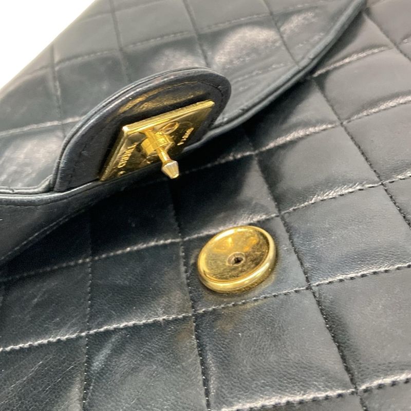 Chanel Shoulder Bag Matelasse Dark Navy Gold Hardware Chain Shoulder Push Lock