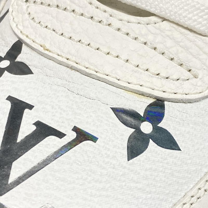 Louis Vuitton Sneakers 8 - White And Silver High Cut Leather