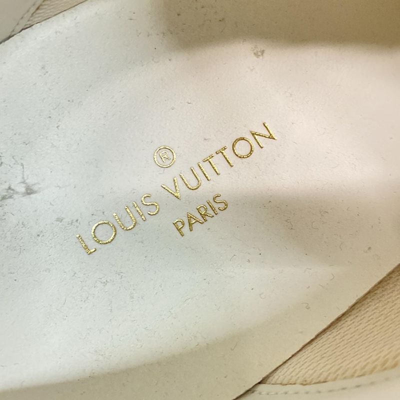 Louis Vuitton Sneakers 7 1 2 - Silver And Blue Leather