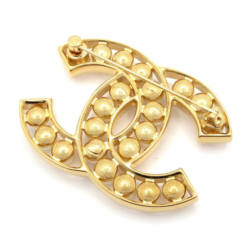 Chanel Brooch Coco Mark Gold And Ivory