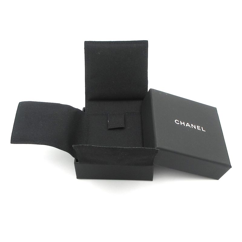 Chanel Brooch Coco Mark Gold And Ivory