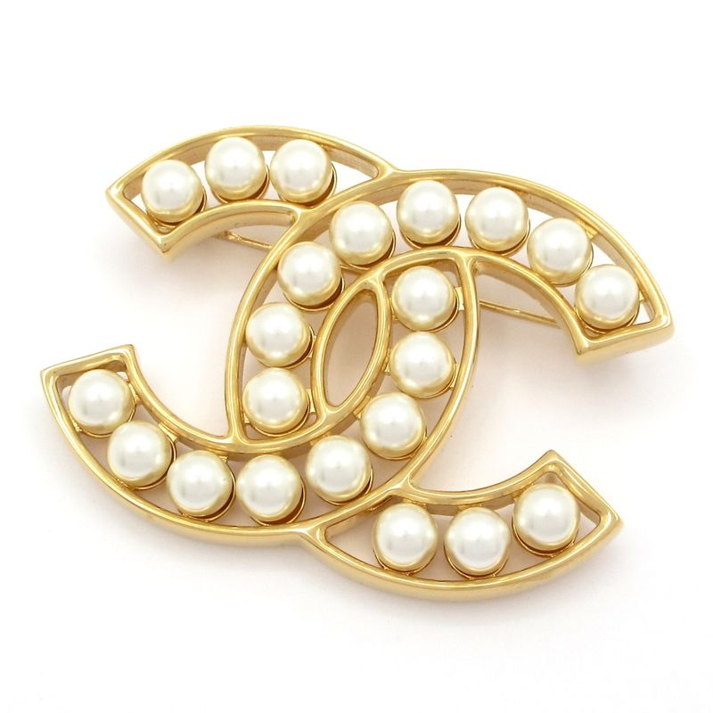 Chanel Brooch Coco Mark Gold And Ivory