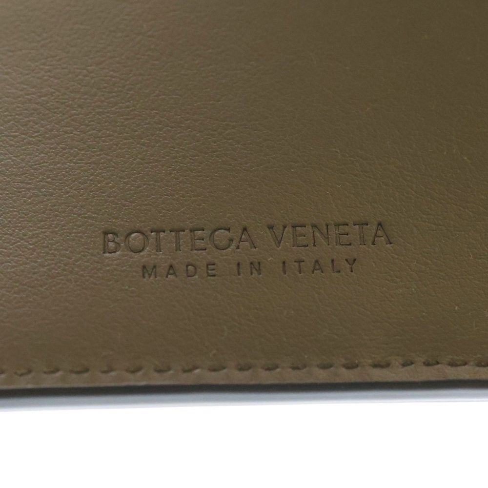 Bottega Veneta Maxi Intrecciato Cassette Long Wallet Long Wallet Bifold Long