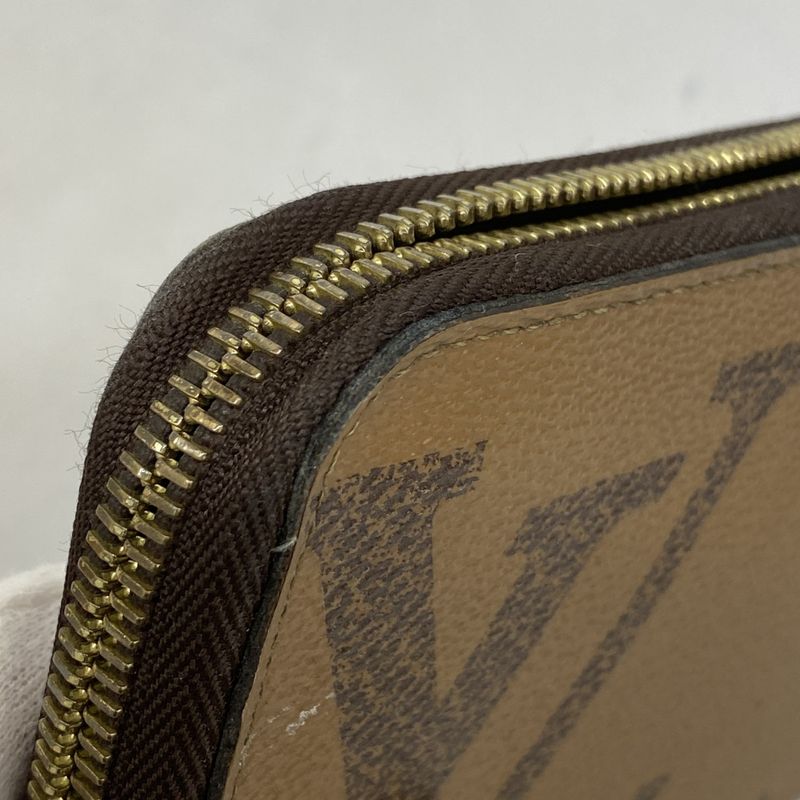 Louis Vuitton Long Wallet Monogram Giant Reverse Zippy Wallet M69353 Brown