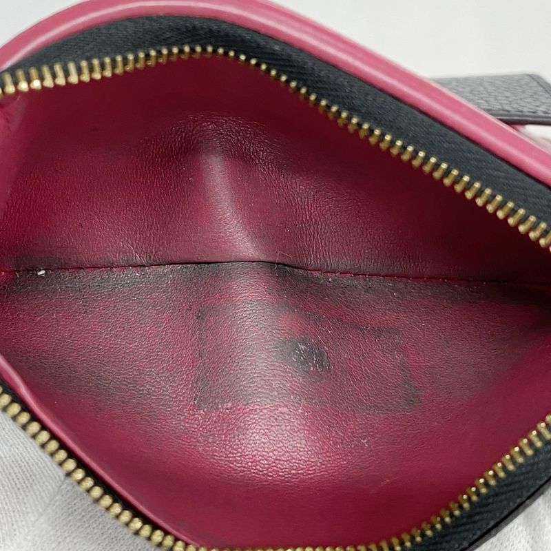 Louis Vuitton Trifold Wallet Taurillon Portefeuille Capucines Compact M62157