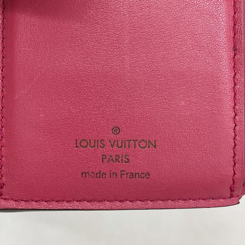 Louis Vuitton Trifold Wallet Taurillon Portefeuille Capucines Compact M62157