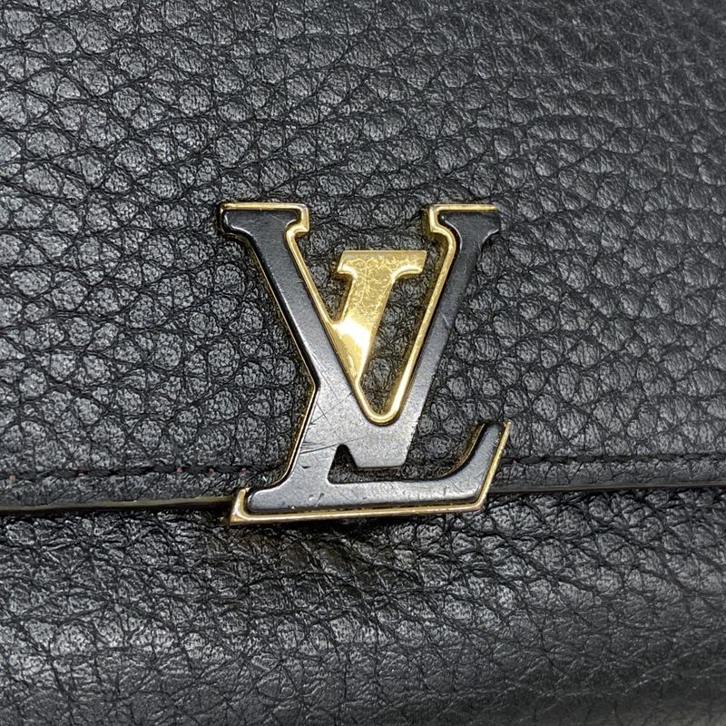 Louis Vuitton Trifold Wallet Taurillon Portefeuille Capucines Compact M62157
