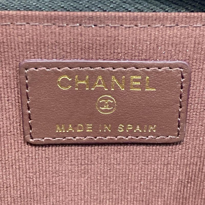 Chanel Coin Case Matelasse Black Gold Hardware L-shape Zipper With Key Ring