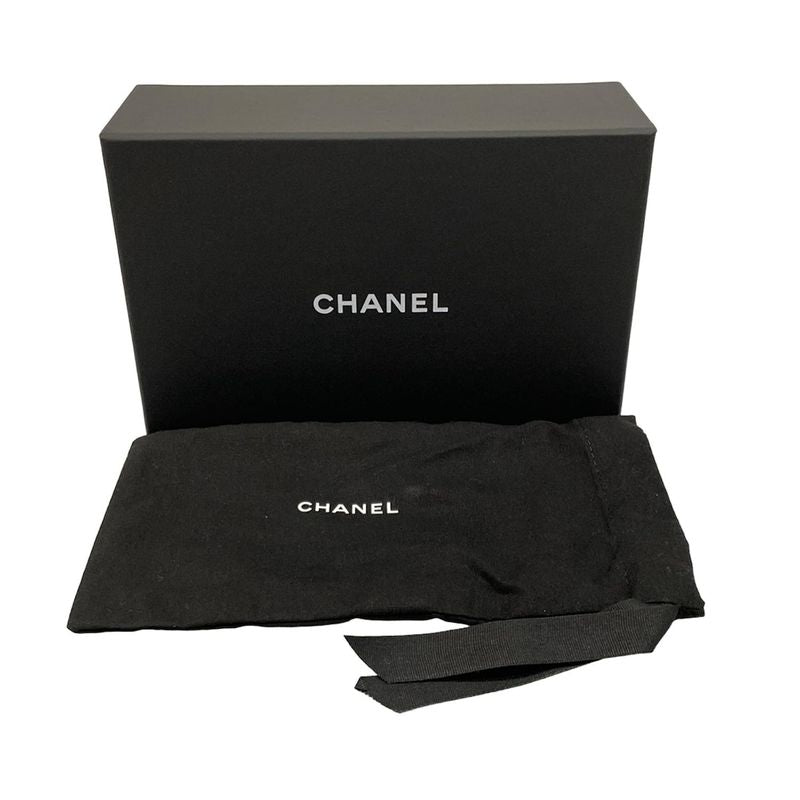 Chanel Coin Case Matelasse Black Gold Hardware L-shape Zipper With Key Ring