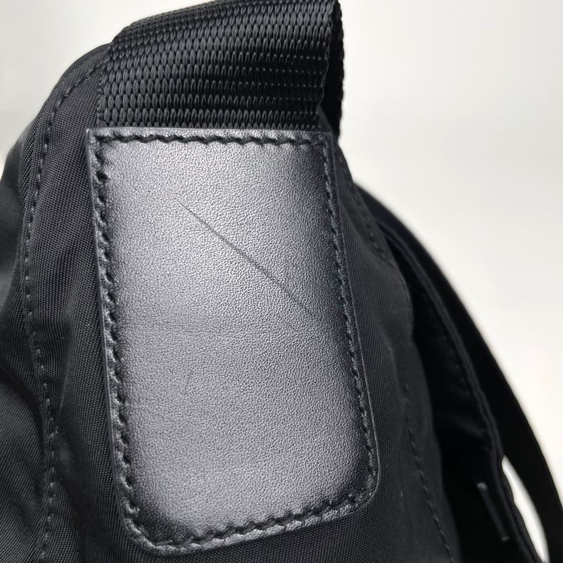 Prada Logo Plate Shoulder Bag Shoulder Crossbody Shoulder Bag Nylon Nero