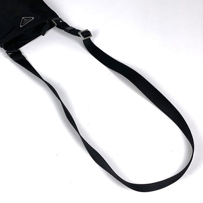 Prada Logo Plate Shoulder Bag Crossbody Mini Shoulder Bag Nylon Nero (Black)