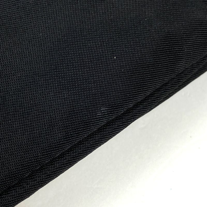 Prada Logo Plate Shoulder Bag Crossbody Mini Shoulder Bag Nylon Nero (Black)