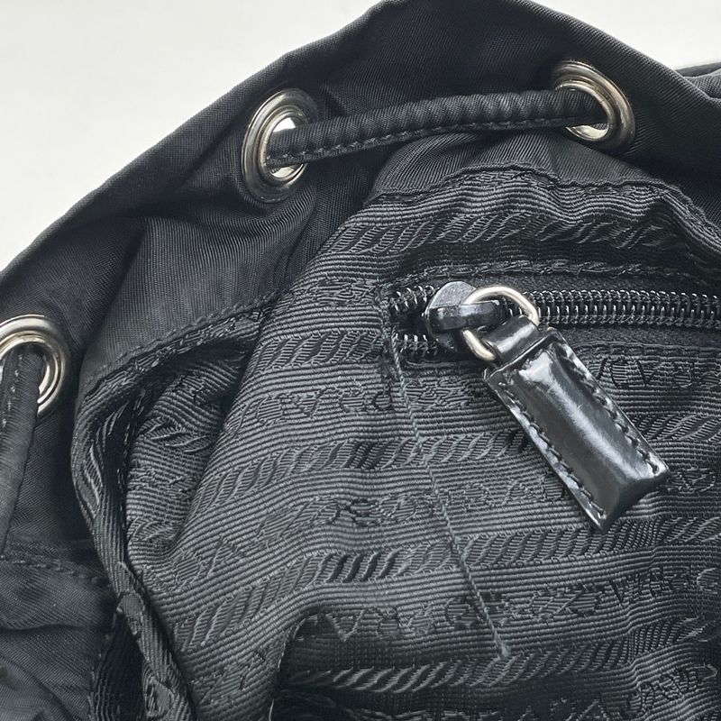 Prada Logo Plate Backpack Sac Rucksack Backpack Nylon Nero (Black) B2811 Women