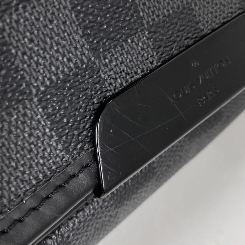 Louis Vuitton Daniel MM Messenger Bag Shoulder Bag Damier Graphite Black N58029