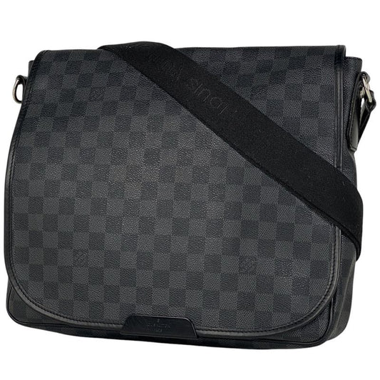 Louis Vuitton Daniel MM Messenger Bag Shoulder Bag Damier Graphite Black N58029