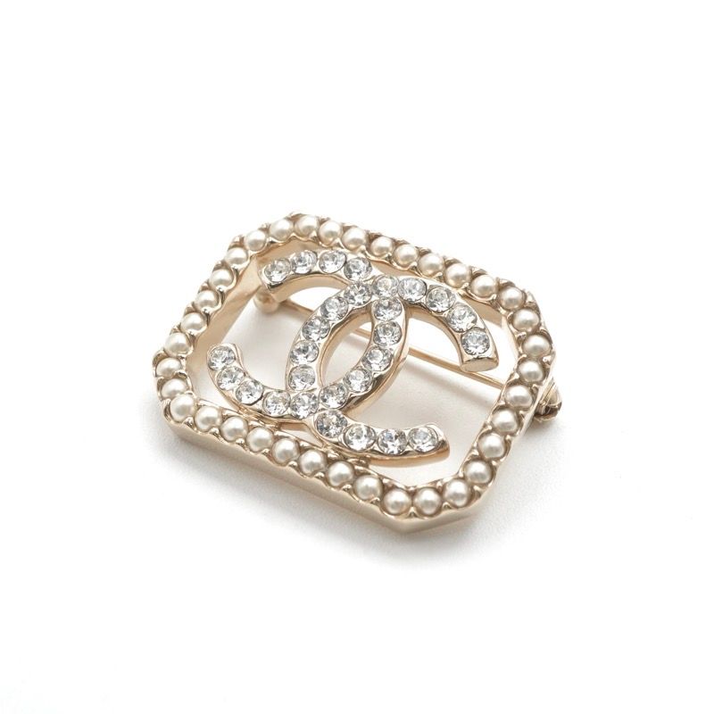 Chanel Brooch Corsage Gold Here Mark Rhinestone Pearl