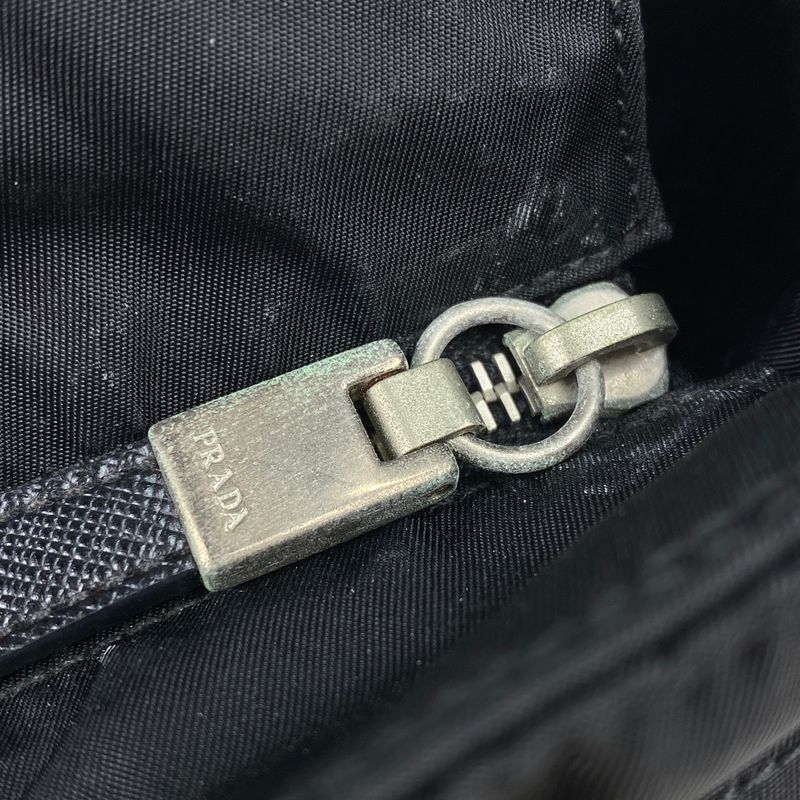 Prada Logo Plate Tote Shoulder Bag Tote Bag Nylon Nero (Black) Women