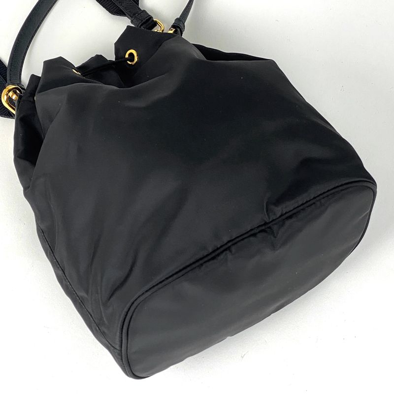 Prada Logo Plate Shoulder Bag 2way Draw String Shape Shoulder Bag Nylon Nero