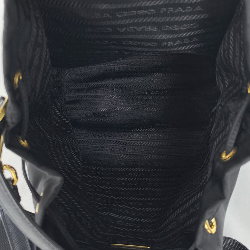 Prada Logo Plate Shoulder Bag 2way Draw String Shape Shoulder Bag Nylon Nero