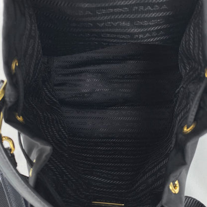 Prada Logo Plate Shoulder Bag 2way Draw String Shape Shoulder Bag Nylon Nero