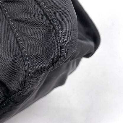 Prada Logo Plate Shoulder Bag Crossbody Shoulder Bag Nylon Nero (Black) Women