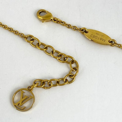 Louis Vuitton Escential V Necklace Logo Necklace GP Gold Ladies