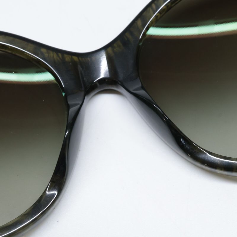 Chanel 5235-Q-a CC C.1394 Turnlock Coco Mark Butterfly 5618 135